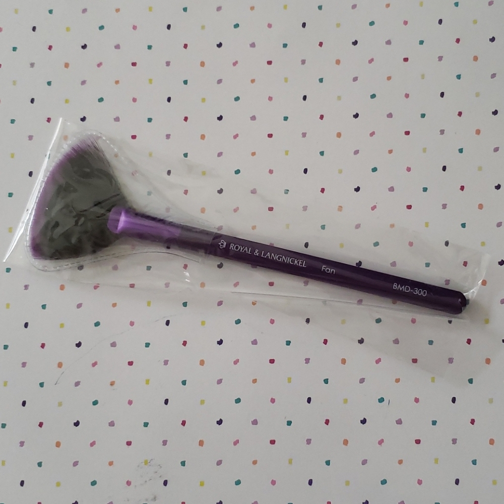 Royal & Langnickel fan brush BMD-300
